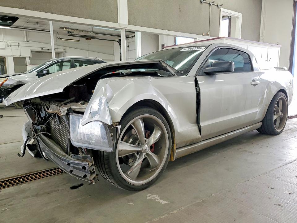 Auction sale of the 2006 Ford Mustang, vin: 1ZVFT82H365207011, lot number: 61562296