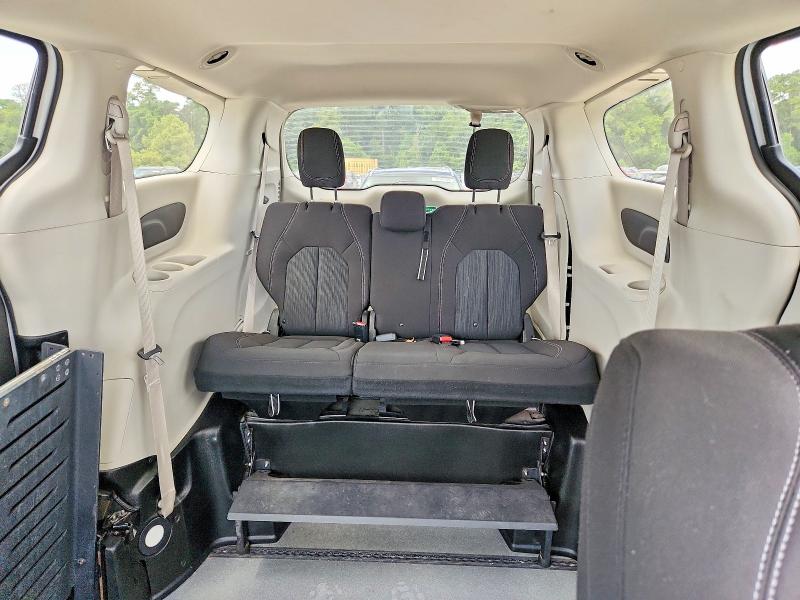 Продаж на аукціоні авто 2021 Chrysler Voyager, vin: 2C4RC1AG6MR565624, номер лоту: 62695586