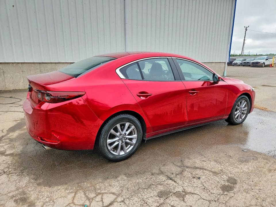 62917996 :رقم المزاد ، JM1BPAB75M1301867 vin ، 2021 Mazda 3 مزاد بيع