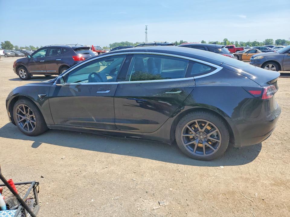 60571406 :رقم المزاد ، 5YJ3E1EA9JF179874 vin ، 2018 Tesla Model 3 مزاد بيع