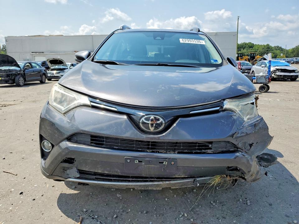 Aukcja sprzedaży 2017 Toyota Rav4, vin: JTMRFREV4HJ136717, numer aukcji: 62993536