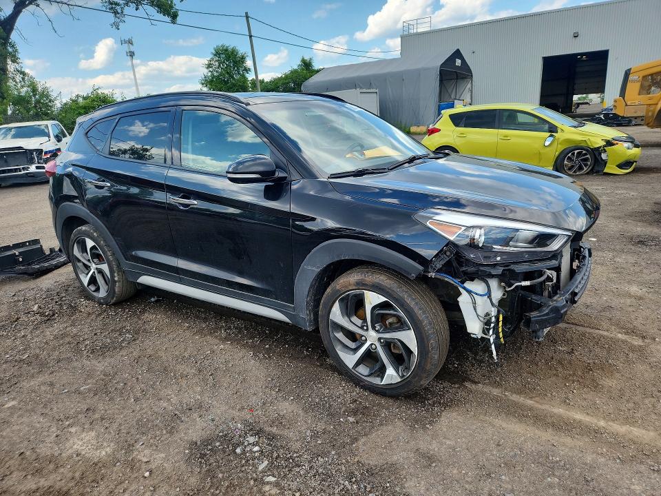 60559106 :رقم المزاد ، KM8J3CA21JU736738 vin ، 2018 Hyundai Tucson مزاد بيع