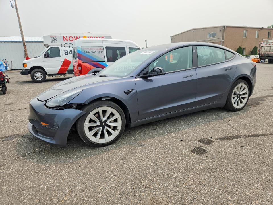 61388896 :رقم المزاد ، 5YJ3E1EB6NF305008 vin ، 2022 Tesla Model 3 مزاد بيع