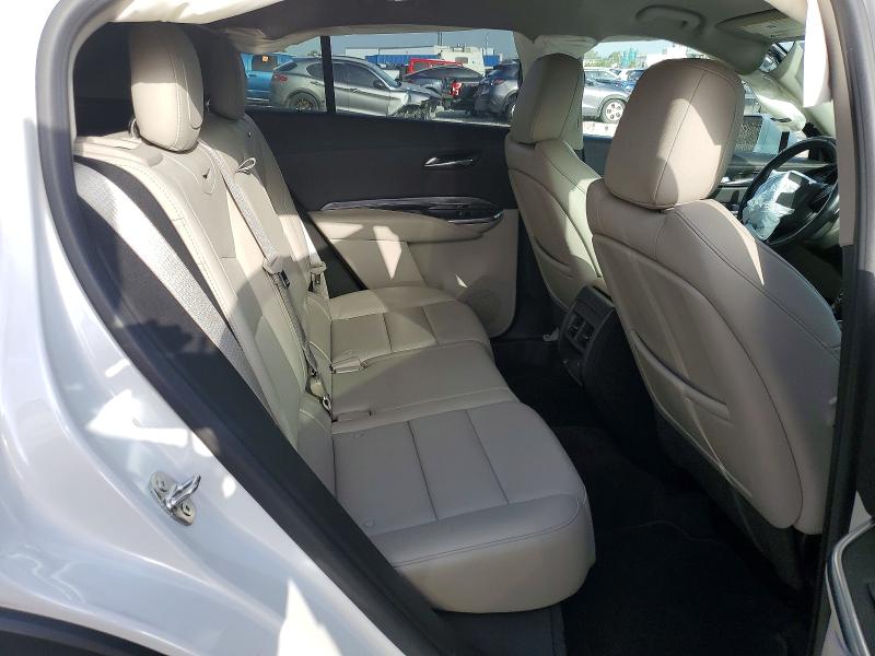 60186206 :رقم المزاد ، 1GYAZAR48KF109015 vin ، 2019 Cadillac Xt4 مزاد بيع