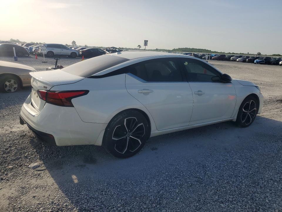 61628476 :رقم المزاد ، 1N4BL4CV8PN313010 vin ، 2023 Nissan Altima مزاد بيع