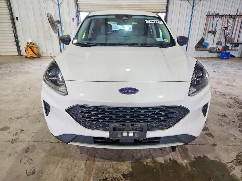 Продажа на аукционе авто 2022 Ford Escape, vin: 1FMCU9G65NUA68046, номер лота: 62677726