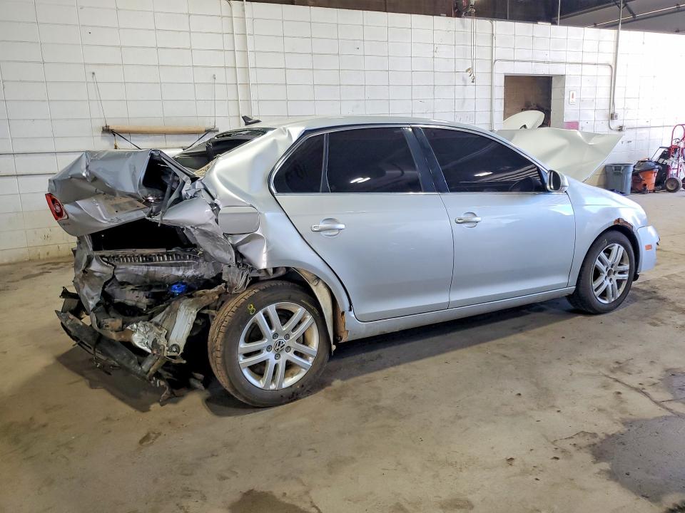 60858326 :رقم المزاد ، 3VWST71K36M013921 vin ، 2006 Volkswagen Jetta مزاد بيع