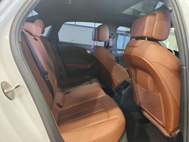 Продаж на аукціоні авто 2022 Audi A4, vin: WAUEAAF43NN004473, номер лоту: 60671026