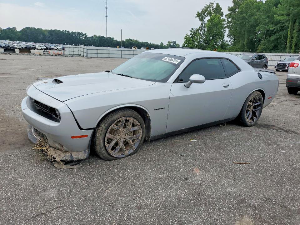 2020 Dodge Challenger მანქანა იყიდება აუქციონზე, vin: 2C3CDZBT9LH235577, აუქციონის ნომერი: 62900456