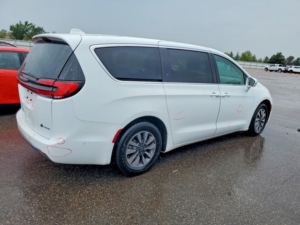 62305436 :رقم المزاد ، 2C4RC1L72NR121638 vin ، 2022 Chrysler Pacifica مزاد بيع