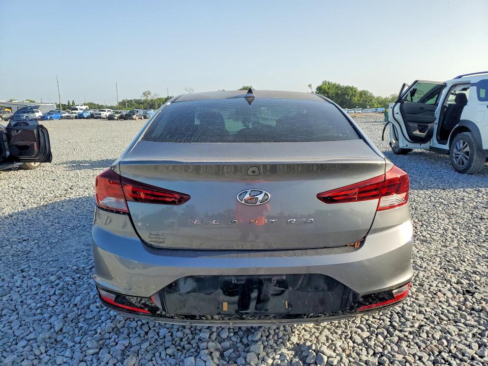 60692306 :رقم المزاد ، 5NPD84LF2LH508494 vin ، 2020 Hyundai Elantra مزاد بيع