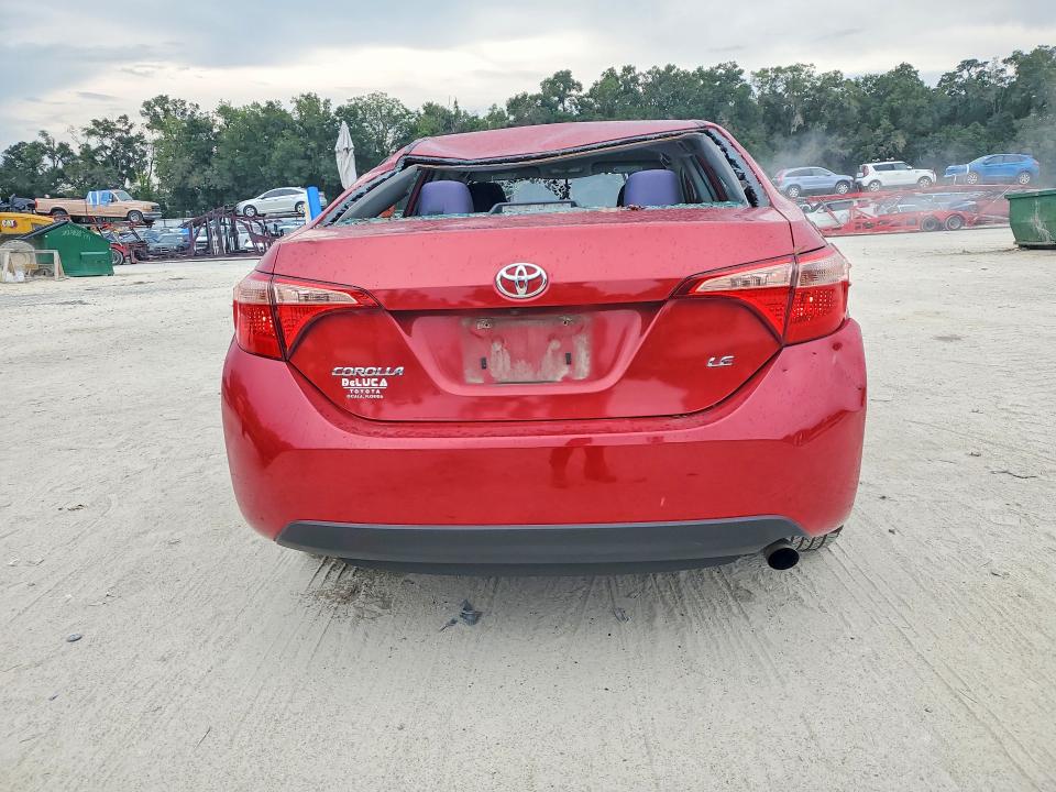 2018 Toyota Corolla მანქანა იყიდება აუქციონზე, vin: 5YFBURHE5JP777332, აუქციონის ნომერი: 62217136