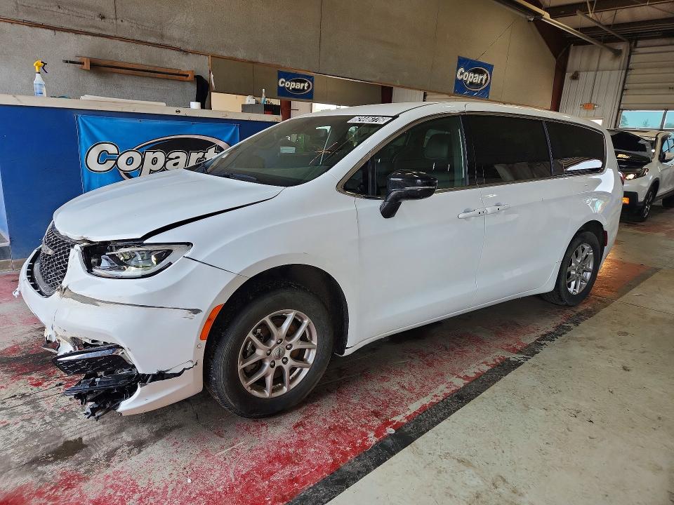 Продажа на аукционе авто 2025 Chrysler Pacifica, vin: 2C4RC1BG8SR519871, номер лота: 62446776