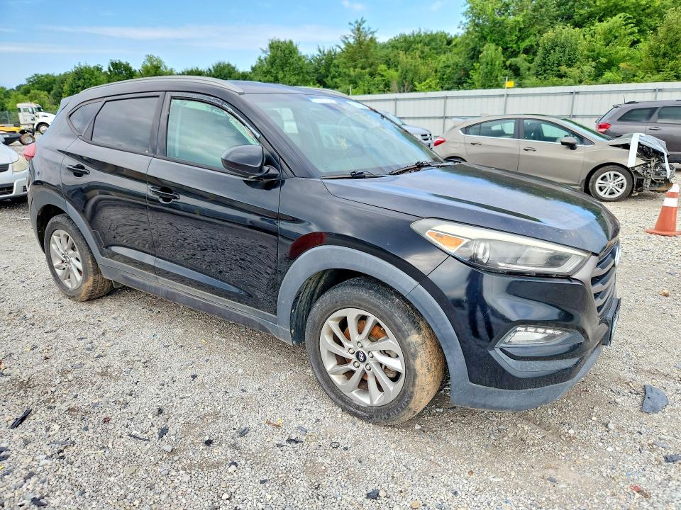 61422306 :رقم المزاد ، KM8J3CA41GU145920 vin ، 2016 Hyundai Tucson مزاد بيع