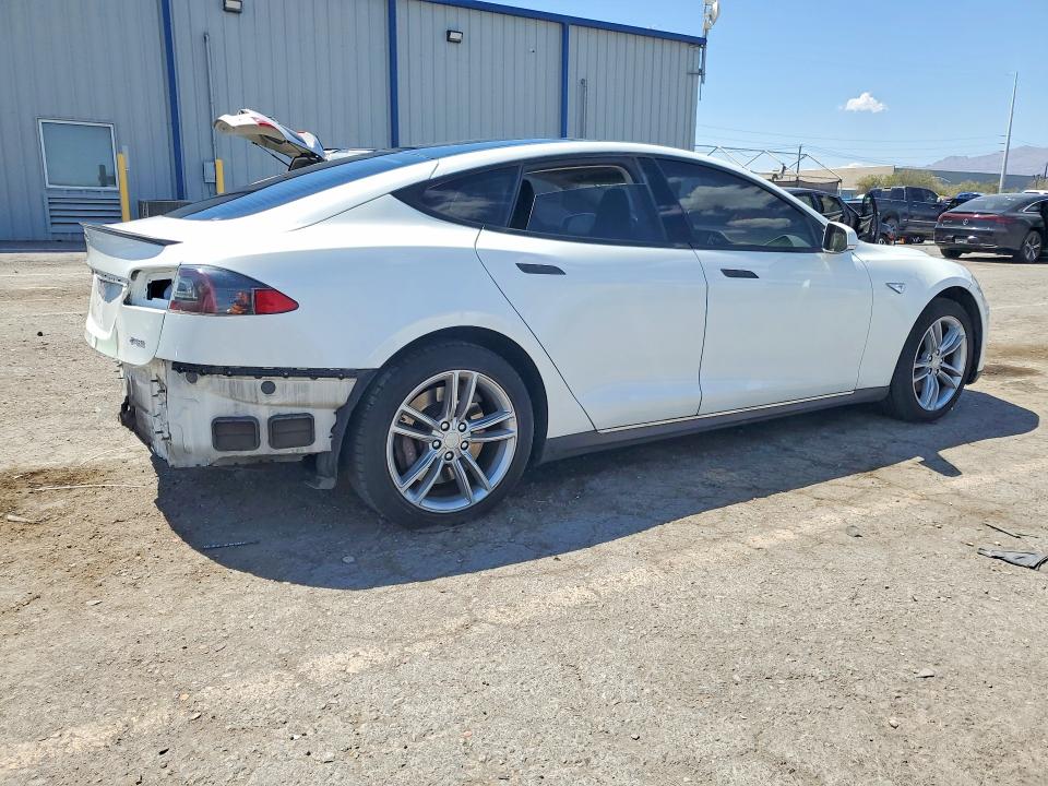 2013 Tesla Model S მანქანა იყიდება აუქციონზე, vin: 5YJSA1CPXDFP10339, აუქციონის ნომერი: 62658606