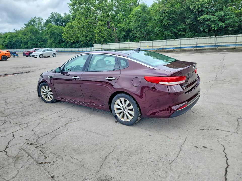 2016 Kia Optima მანქანა იყიდება აუქციონზე, vin: 5XXGU4L33GG011812, აუქციონის ნომერი: 61727116