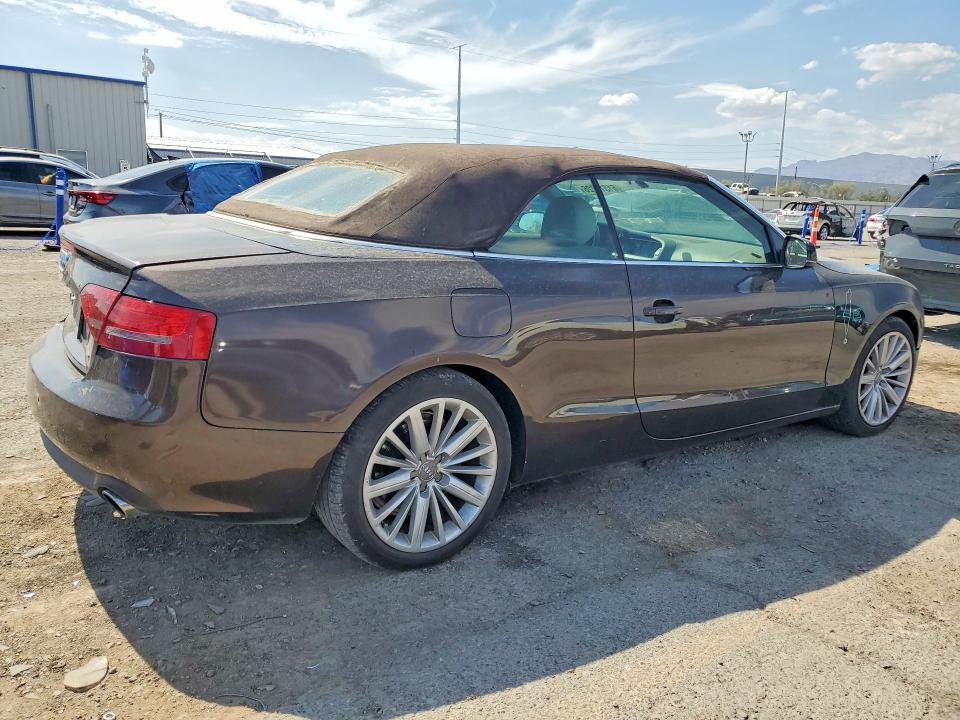Продаж на аукціоні авто 2011 Audi A5, vin: WAULFAFHXBN003599, номер лоту: 61316226