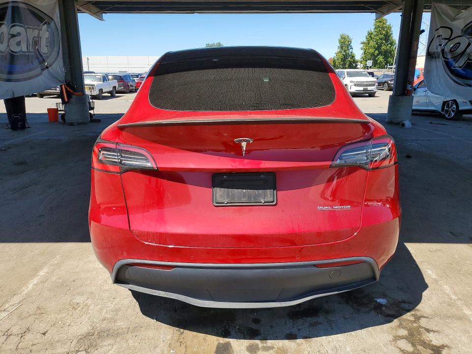 60760726 :رقم المزاد ، 5YJYGDEF7MF095893 vin ، 2021 Tesla Model Y مزاد بيع