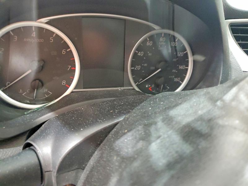 61813366 :رقم المزاد ، 3N1AB7AP5HY281557 vin ، 2017 Nissan Sentra مزاد بيع