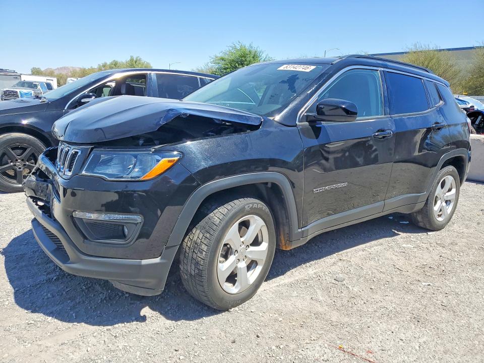63142746 :رقم المزاد ، 3C4NJCBB5JT411594 vin ، 2018 Jeep Compass مزاد بيع