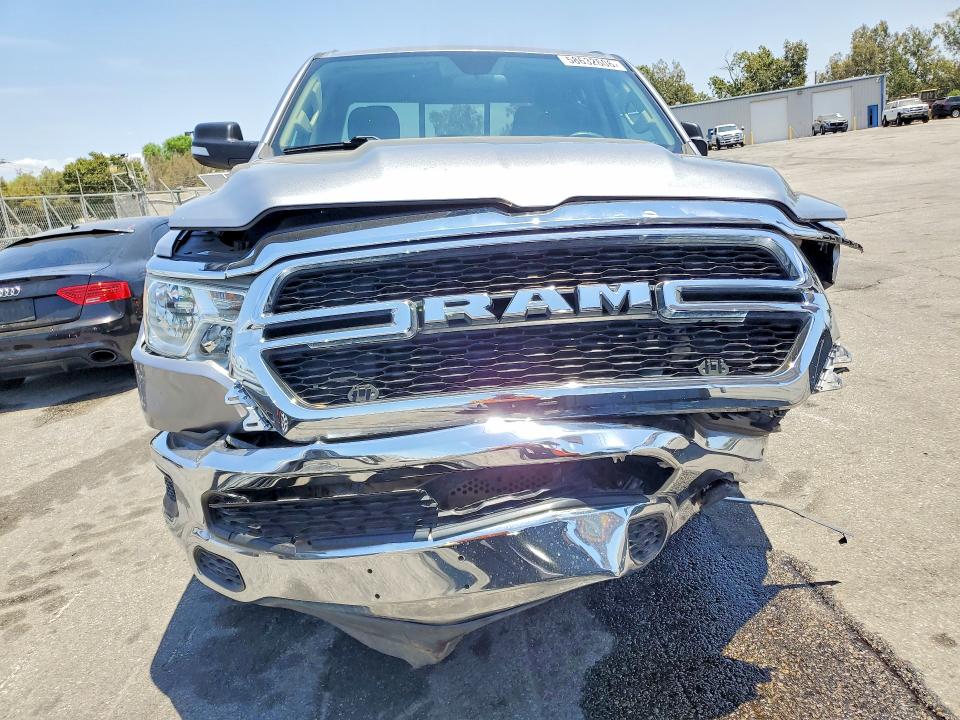 58632606 :رقم المزاد ، 1C6RRECT5KN737904 vin ، 2019 Ram 1500 مزاد بيع