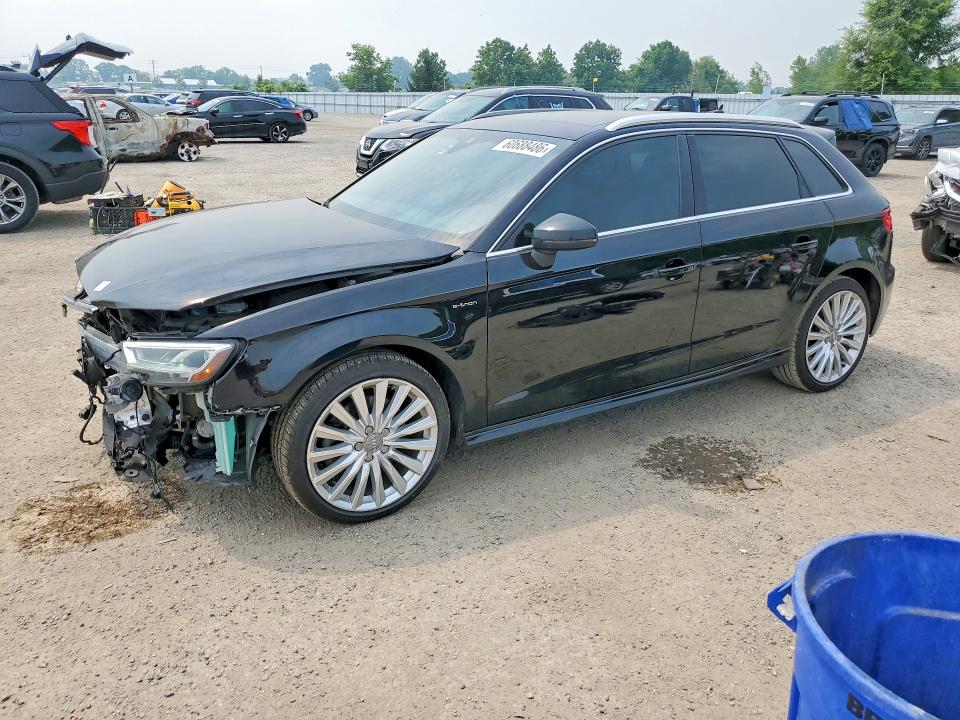 Продаж на аукціоні авто 2017 Audi A3, vin: WAUSPBFFXHA105269, номер лоту: 60688486
