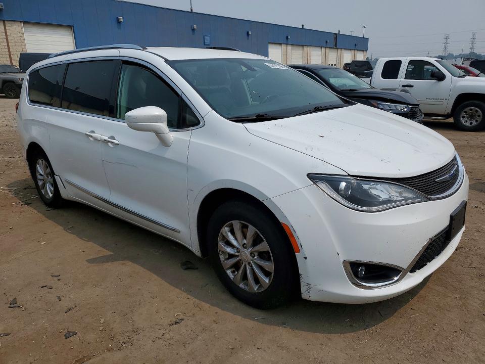 2018 Chrysler Pacifica მანქანა იყიდება აუქციონზე, vin: 2C4RC1BG8JR317336, აუქციონის ნომერი: 60709766
