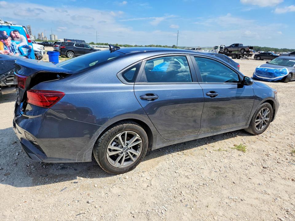 Продажа на аукционе авто 2023 Kia Forte, vin: 3KPF24AD5PE553113, номер лота: 58835606