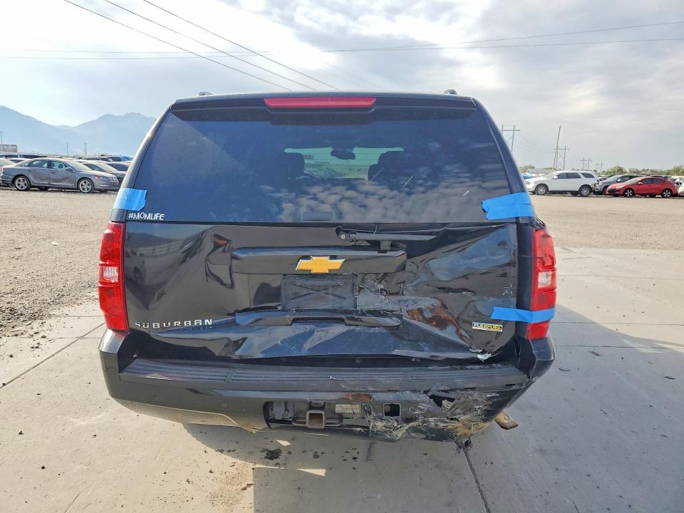 63030456 :رقم المزاد ، 1GNSKJE72CR183486 vin ، 2012 Chevrolet Suburban مزاد بيع