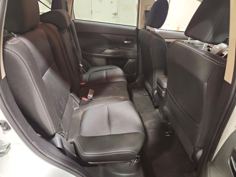 63172256 :رقم المزاد ، JA4AD3A32GZ013934 vin ، 2016 Mitsubishi Outlander مزاد بيع