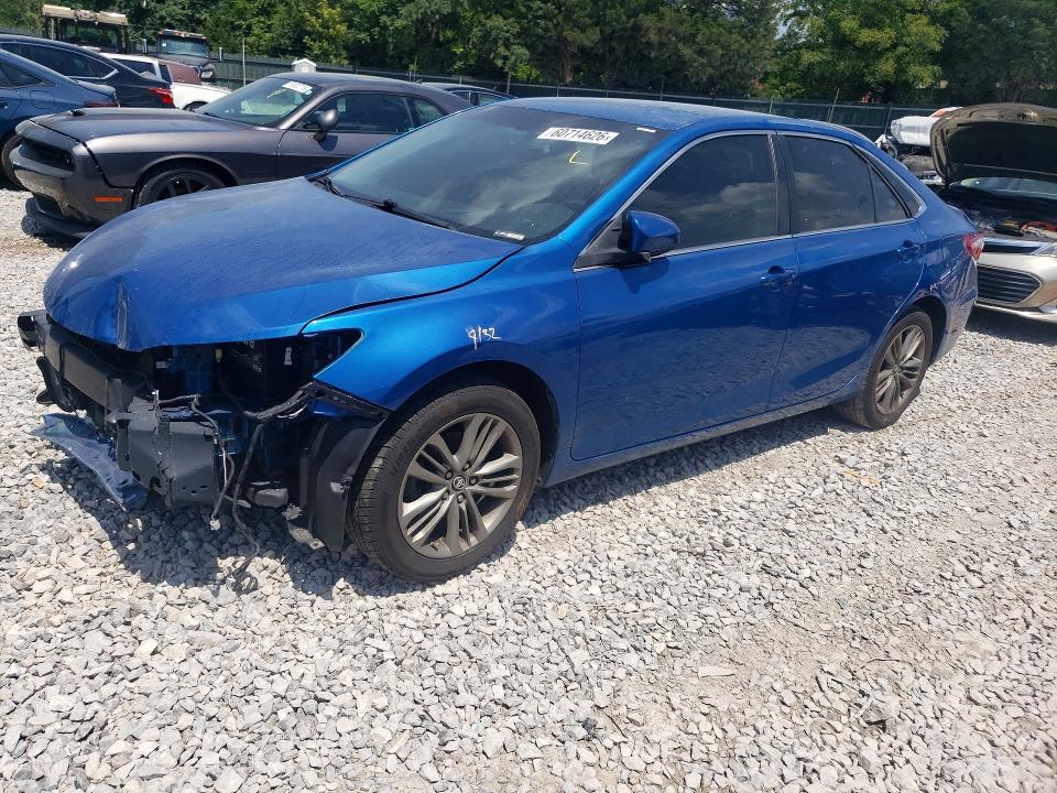 60714626 :رقم المزاد ، 4T1BF1FK5HU675851 vin ، 2017 Toyota Camry مزاد بيع