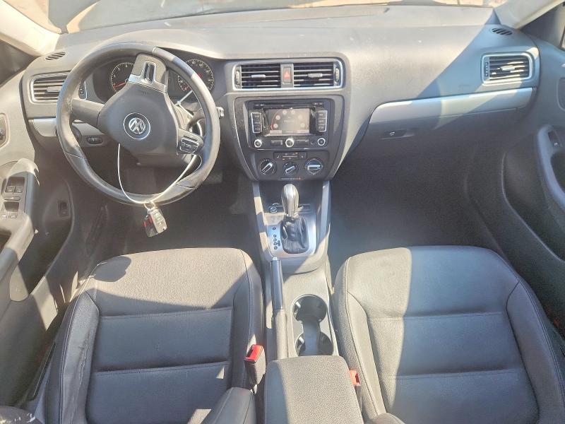 60877146 :رقم المزاد ، 3VWLX7AJ3BM035752 vin ، 2011 Volkswagen Jetta مزاد بيع