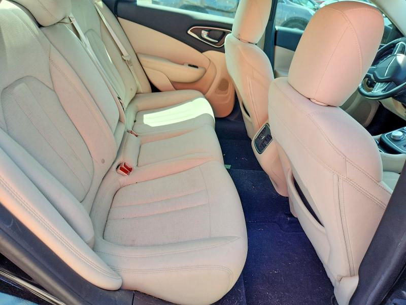 Aukcja sprzedaży 2015 Chrysler 200, vin: 1C3CCCABXFN635071, numer aukcji: 62276856