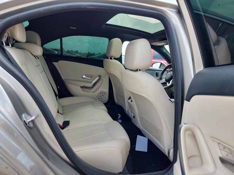 58634186 :رقم المزاد ، W1K3G4EB1MJ266482 vin ، 2021 Mercedes-benz A مزاد بيع