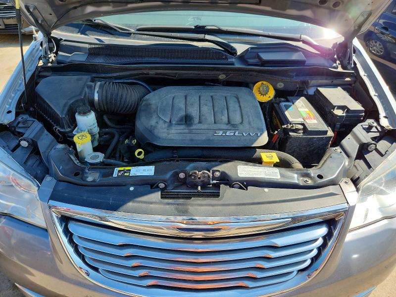 60694606 :رقم المزاد ، 2C4RC1BG7ER174420 vin ، 2014 Chrysler Town & Country مزاد بيع