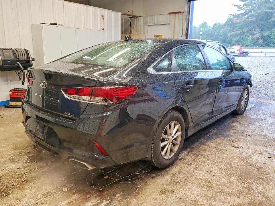 62634926 :رقم المزاد ، 5NPE24AF4KH808870 vin ، 2019 Hyundai Sonata مزاد بيع