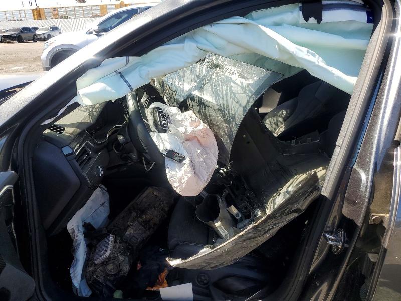 60616486 :رقم المزاد ، WAUEAAF42SA002300 vin ، 2025 Audi A4 مزاد بيع