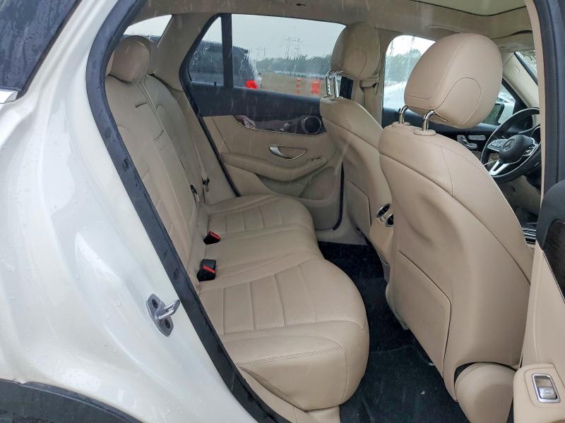 62048536 :رقم المزاد ، W1N0G8DB0MV300399 vin ، 2021 Mercedes-benz Glc مزاد بيع