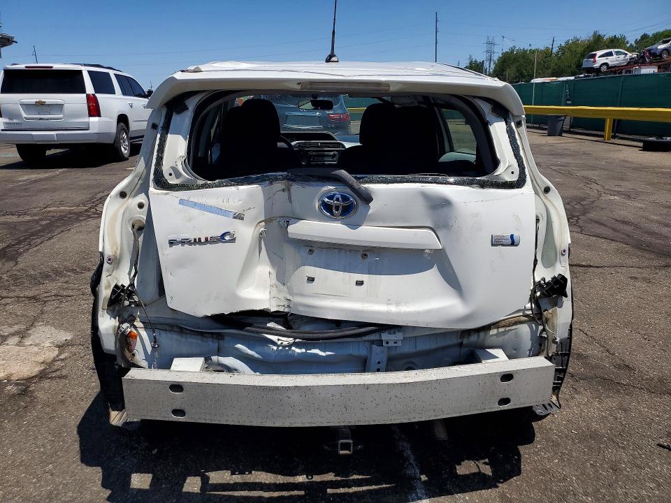59664046 :رقم المزاد ، JTDKDTB30C1506075 vin ، 2012 Toyota Prius C مزاد بيع