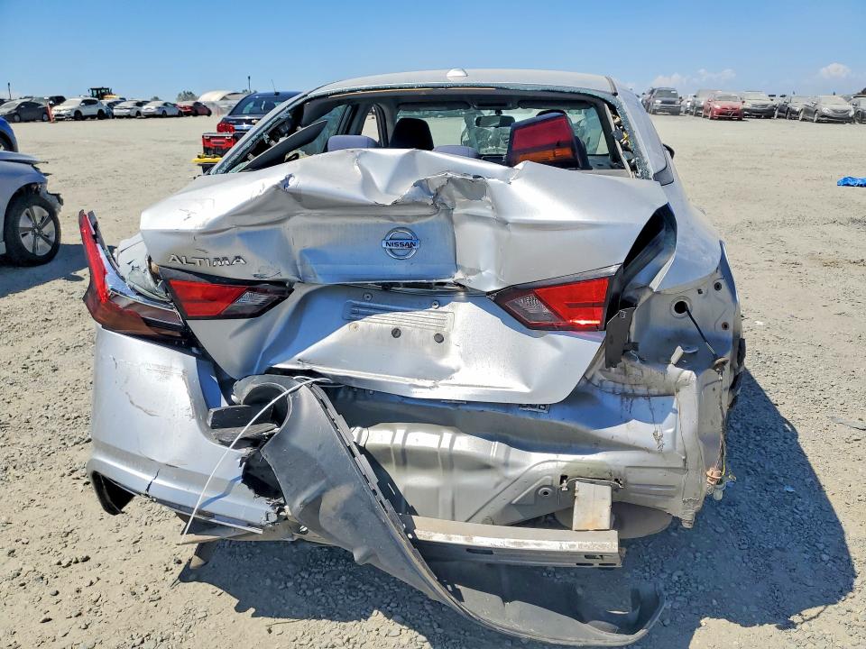 60987606 :رقم المزاد ، 1N4BL4BV6LC211745 vin ، 2020 Nissan Altima مزاد بيع