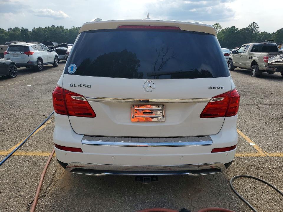 Продажа на аукционе авто 2015 Mercedes-benz Gl, vin: 4JGDF6EE9FA517951, номер лота: 62709216