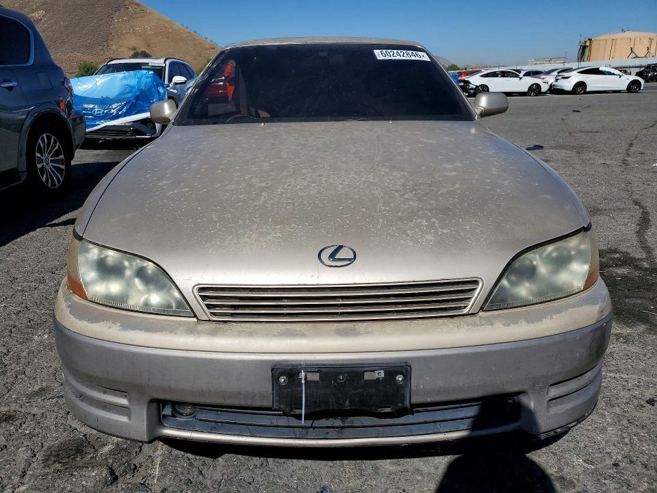 60242846 :رقم المزاد ، JT8VK13T6P0226340 vin ، 1993 Lexus Es مزاد بيع