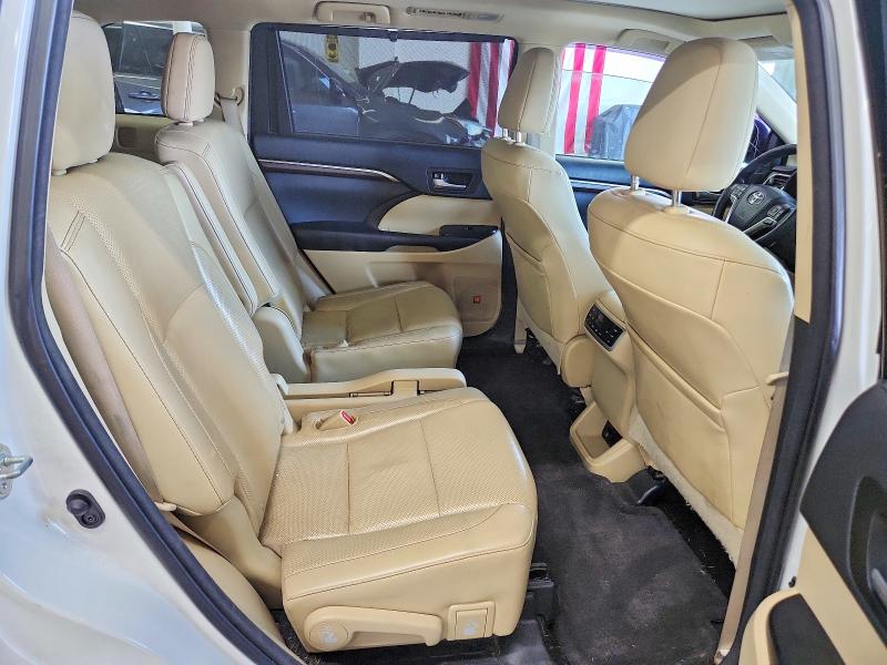 Auction sale of the 2015 Toyota Highlander Hybrid, vin: 5TDDCRFH4FS009204, lot number: 63182876