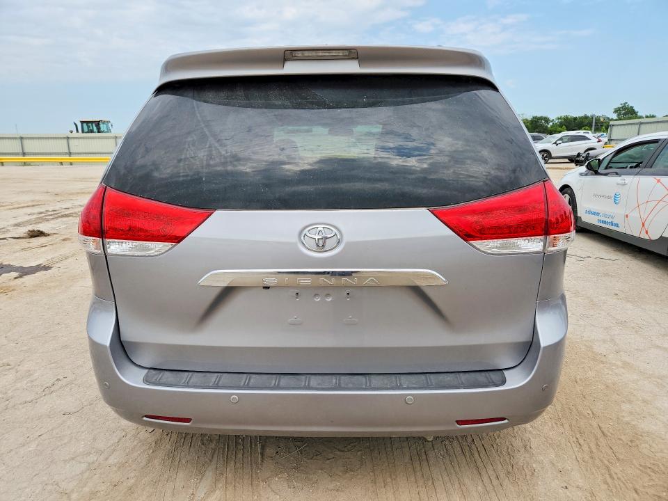2012 Toyota Sienna მანქანა იყიდება აუქციონზე, vin: 5TDYK3DC5CS235580, აუქციონის ნომერი: 59735136