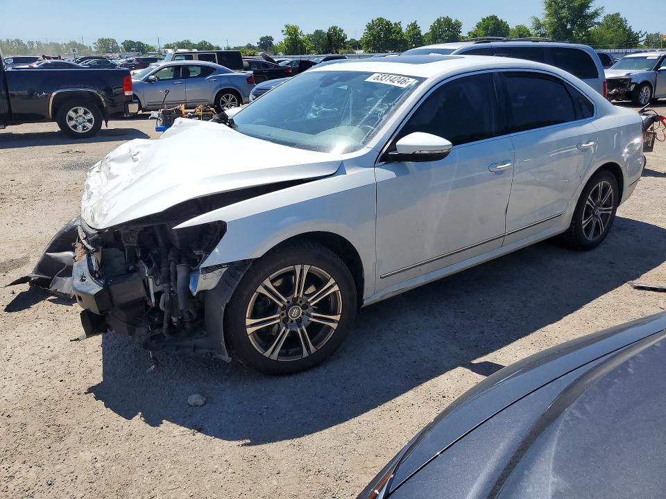 63314246 :رقم المزاد ، 1VWBT7A39HC085087 vin ، 2017 Volkswagen Passat مزاد بيع