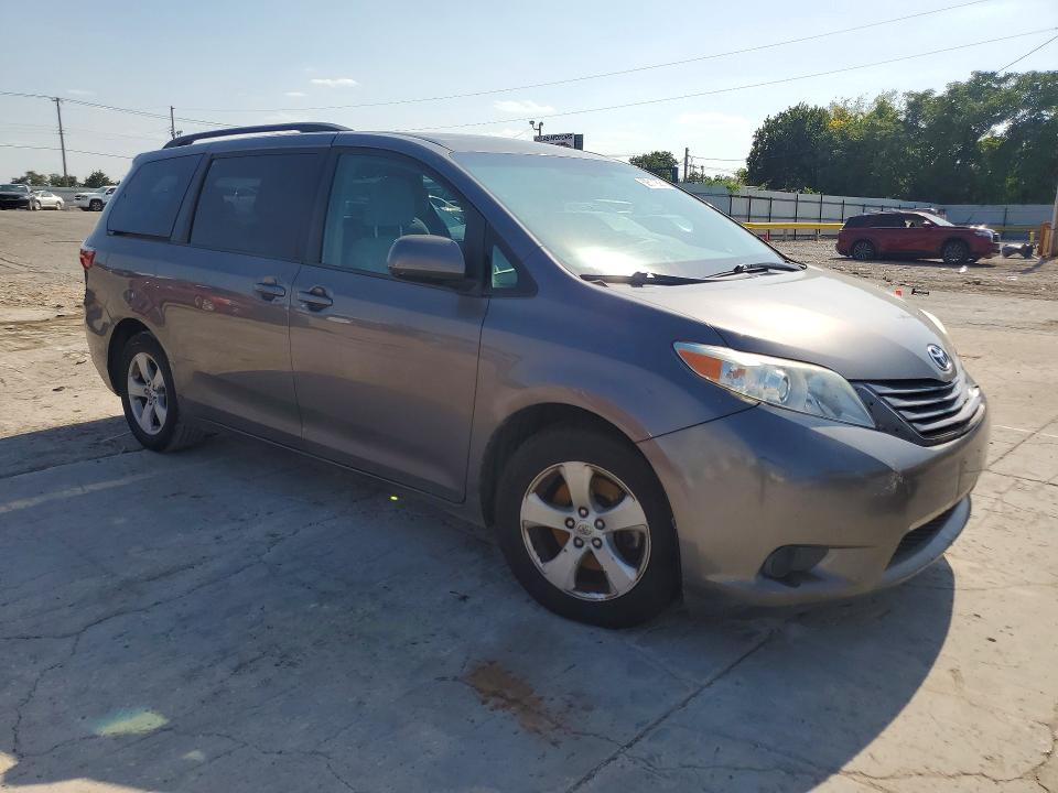Aukcja sprzedaży 2017 Toyota Sienna, vin: 5TDKZ3DC2HS792097, numer aukcji: 62611906