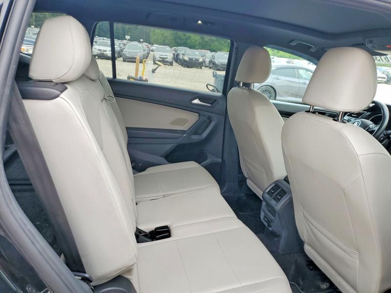 61302536 :رقم المزاد ، 3VV2B7AX7LM181429 vin ، 2020 Volkswagen Tiguan مزاد بيع