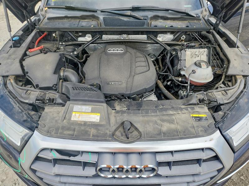60458146 :رقم المزاد ، WA1BNAFYXJ2233123 vin ، 2018 Audi Q5 مزاد بيع
