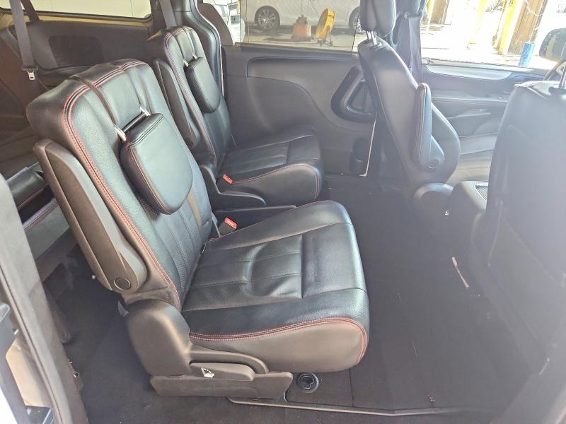 61315726 :رقم المزاد ، 2C4RDGEG9KR739662 vin ، 2019 Dodge Grand Caravan مزاد بيع