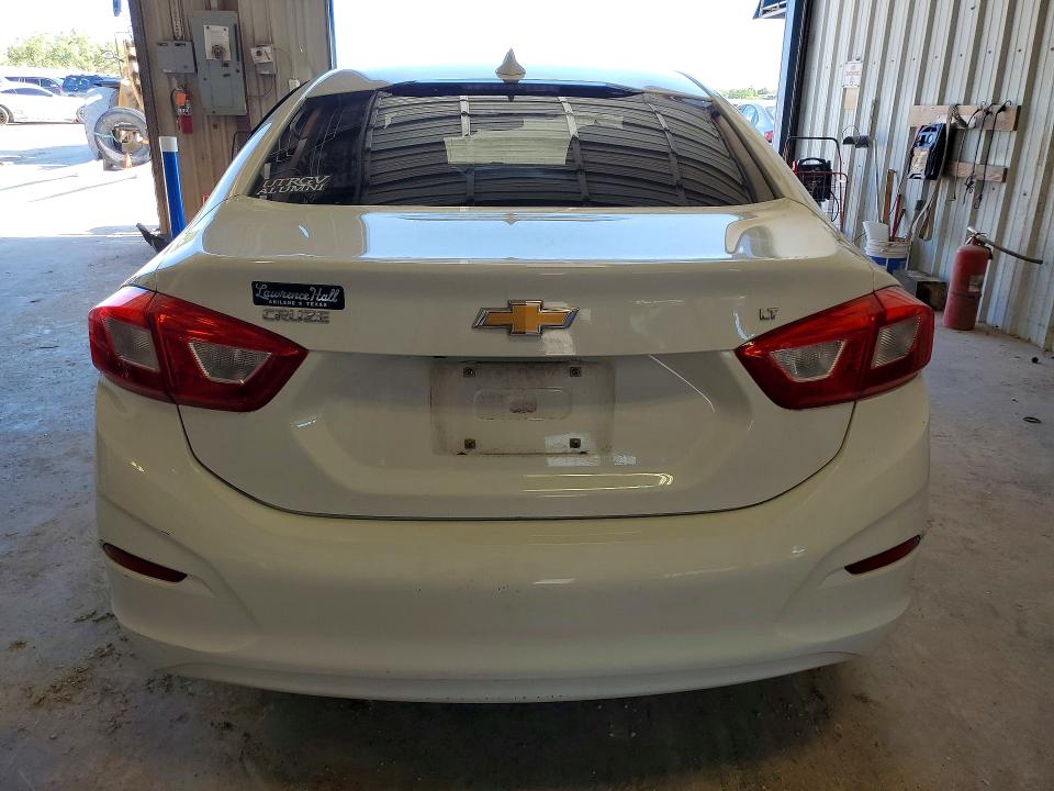 60121726 :رقم المزاد ، 1G1BE5SMXG7238181 vin ، 2016 Chevrolet Cruze مزاد بيع